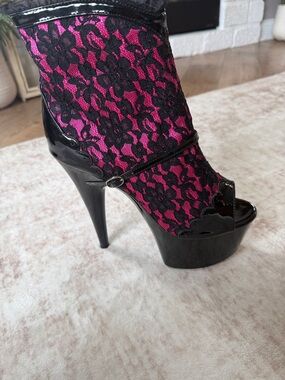 Ellie Black Patent & Hot Pink Lace Platform Heels